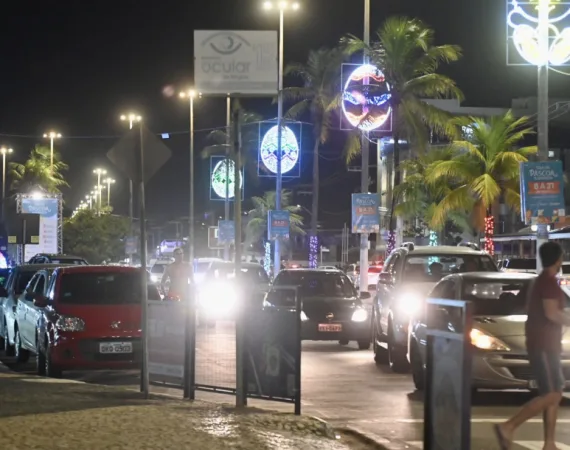 Vila da Páscoa Iluminada aquece setor hoteleiro na Orla da Atalaia