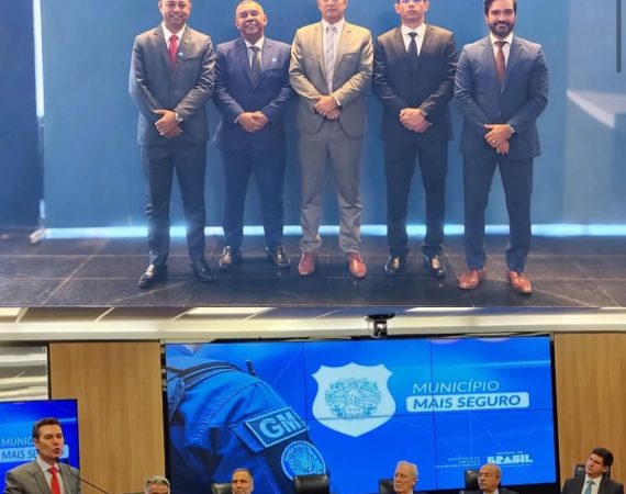 Prefeito Samuel Carvalho participa do lançamento do programa Município Mais Seguro, em Brasília