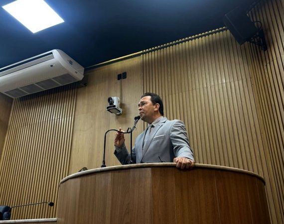 Fábio Meireles argumenta que dinheiro público de Aracaju está sendo tratado com desdém