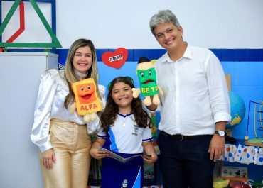 f5d37651-2144-4fe9-a2a2-eff67bf3091b