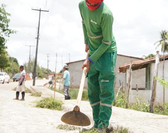 Programa “Cuidando do que é nosso” leva limpeza, organização e revitalização aos povoados de Siriri