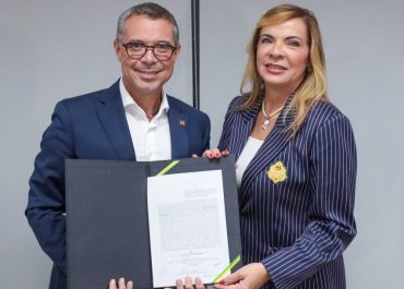 4fe1b4d7-1488-4170-873d-eb5ee2c1fea9