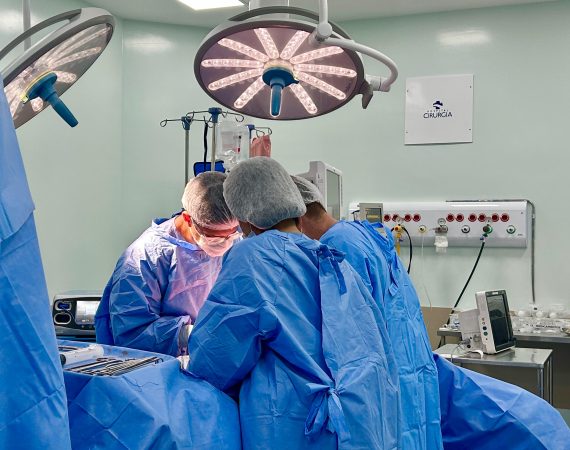 Hospital de Cirurgia realiza primeiros transplantes renais em mulheres e já soma oito procedimentos
