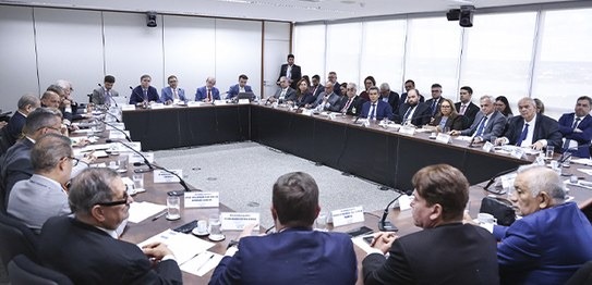 Presidentes do TSE e dos TREs discutem medidas para proteger processo eleitoral de 2026