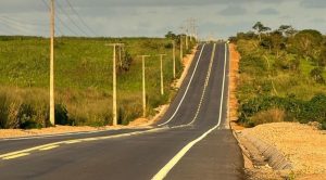 Rodovia que liga Capela e Nossa Senhora das Dores recebe sinalização de trânsito
