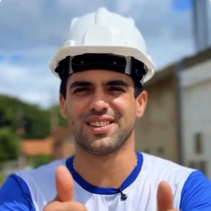 Prefeito Júnior Tourinho acompanha avanço do calçamento da Lagoa Seca e destaca melhorias para moradores de Capela
