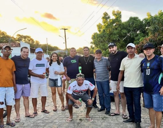 Nicolas Freire reúne lideranças e moradores na Festa dos Amigos e fala em esperança por novos tempos em Amparo de São Francisco