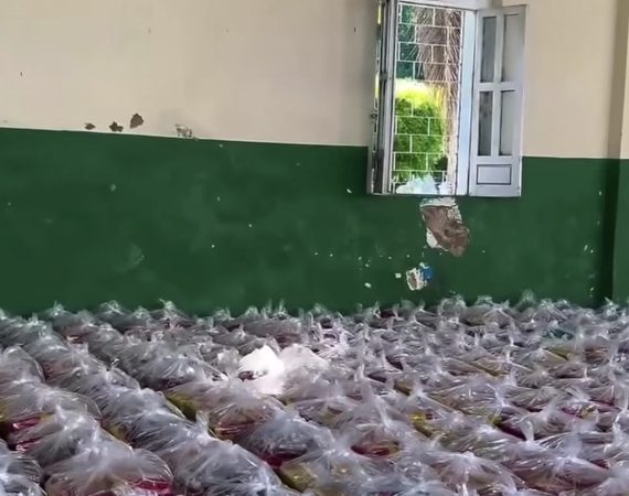 Prefeitura de Riachuelo realiza nova etapa do Tá na Mesa e leva alimentos a famílias do município