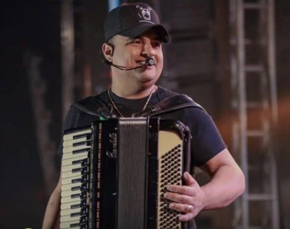 Sérgio Reis anuncia Tarcísio do Acordeon como atração do 35º Casamento Caipira do Povoado Brejo