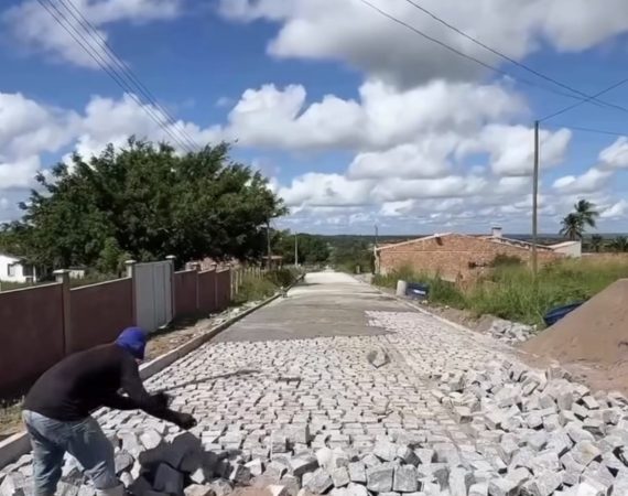 Moradores do Borel deixam para trás décadas de transtornos com a chegada da pavimentação em Tomar do Geru