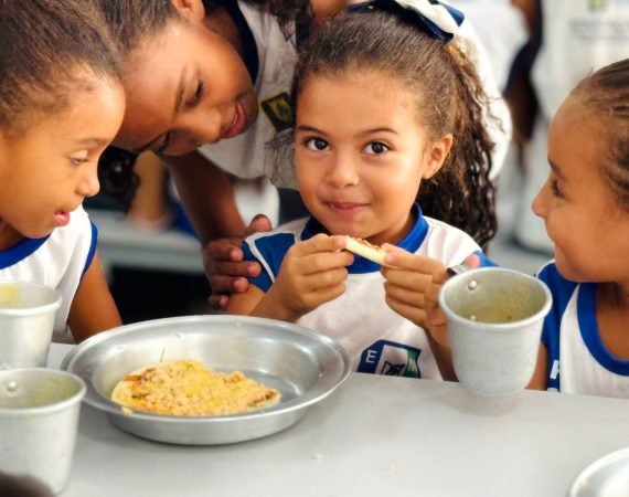 PREFEITURA DE ITABAIANINHA INCLUI PIZZA NO CARDÁPIO ESCOLAR DA REDE MUNICIPAL DE ENSINO