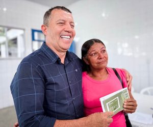 Prefeitura de Boquim entrega 13 novos Cartões Auxílio Cidadão e garante apoio financeiro a famílias em situação de vulnerabilidade