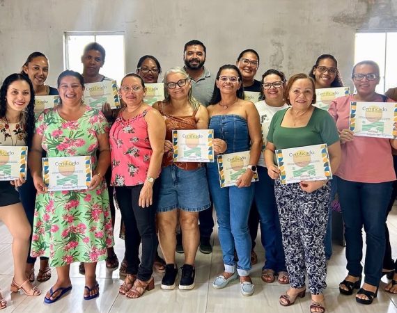Prefeitura de Salgado certifica alunas de curso de culinária e incentiva geração de renda