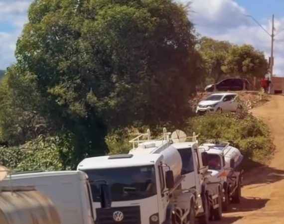 Prefeitura de Porto da Folha realiza novo mutirão de abastecimento e garante água para moradores de Bela Aurora