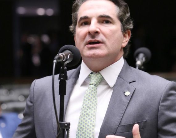 Gustinho Ribeiro apresenta projeto para garantir renegociação especial de dívidas de pessoas com doenças crônicas