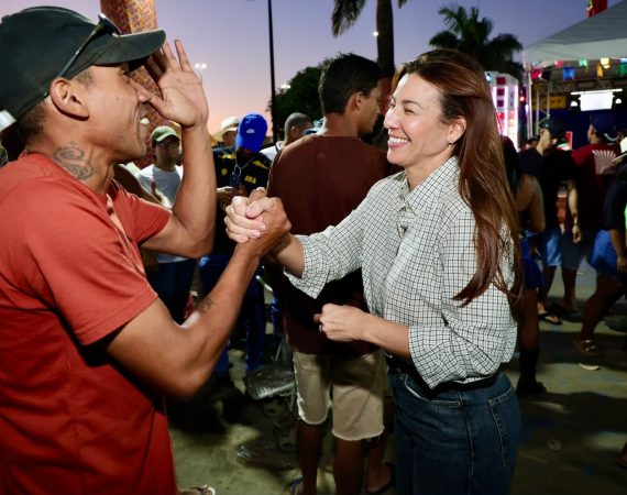 Hilda Ribeiro consolida força política e recebe carinho do público na Casamento do Matuto da Colônia Treze em Lagarto