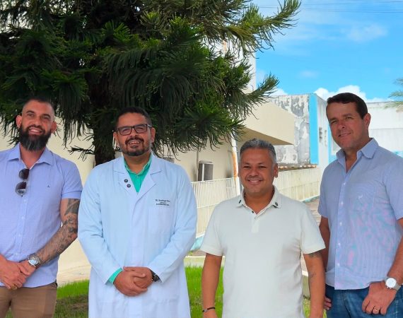 Deputado Ibrain de Valmir visita Hospital Amparo de Maria e anuncia destinação de emendas para fortalecer atendimento