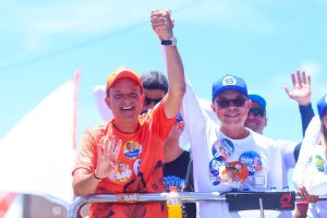 Sintonia AM-FM leva mega carreata às ruas de Socorro a oito dias da eleição