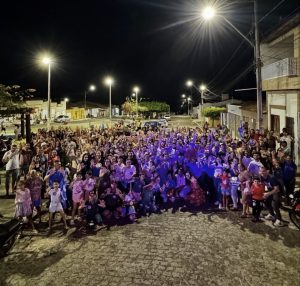 Prefeito Rogério Sobral reúne multidão e faz porta a porta no bairro Baixa Fria, em Ribeirópolis