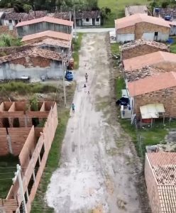 Calçamento no Campo Grande leva mais conforto e segurança aos moradores de Tomar do Geru, diz prefeito Jal Construções