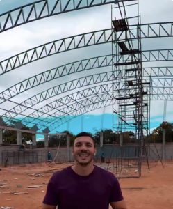 Ginásio poliesportivo de Malhador avança com arquibancadas e novos vestiários em obra do Governo de Sergipe