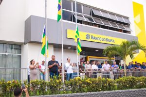 PREFEITURA DE ITABAIANINHA INICIA SEMANA DA PÁTRIA COM TRADICIONAL HASTEAMENTO DAS BANDEIRAS