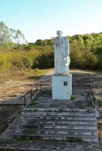 Prefeitura de Neópolis revitaliza Morro do Padre Cícero e prepara espaço para receber famílias
