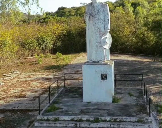 Prefeitura de Neópolis revitaliza Morro do Padre Cícero e prepara espaço para receber famílias