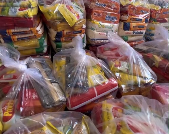 Nossa Senhora das Dores realiza entrega de cestas básicas a famílias em situação de vulnerabilidade