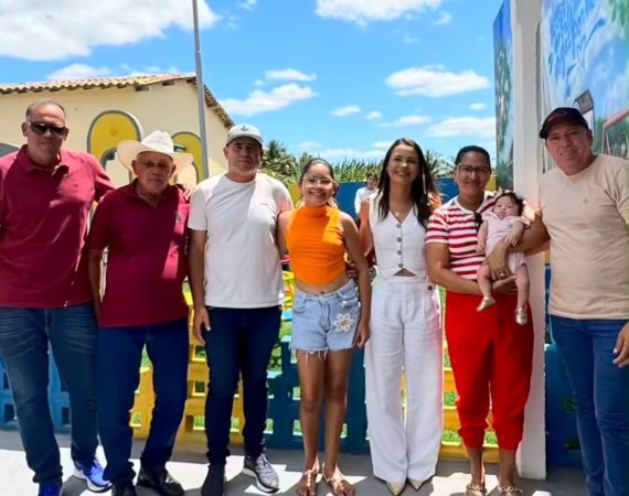 Prefeitura de Umbaúba entrega nova praça no povoado Macaquinho em homenagem a Maria José Alves