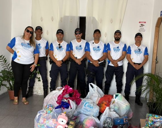 GUARDA CIVIL MUNICIPAL DE ITABAIANINHA REALIZA ENTREGA DE BRINQUEDOS EM CRECHES EM ALUSÃO AO DIA DAS CRIANÇAS
