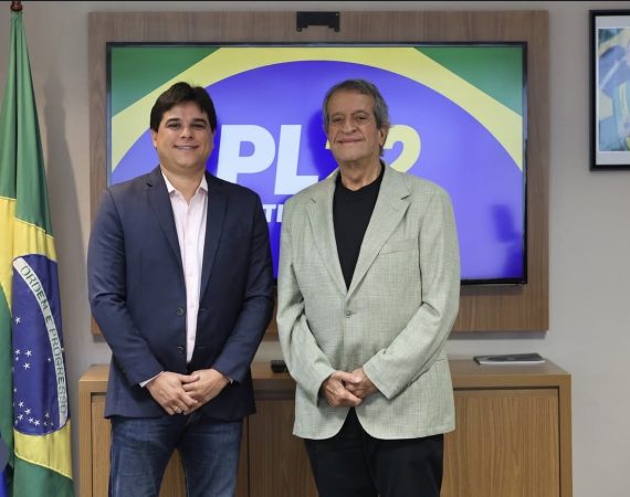 Em Brasília, Valdemar Costa Neto recebe Fernandinho Franco e comenta futuro político do deputado eleito em Sergipe