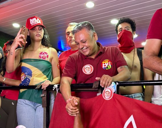 Ibrain de Valmir participa de caminhada em apoio à reeleição de Lula